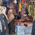WH Wanita Aceh Gelar Patroli Operasi Jum’at, Ingatkan Pria Segera Tinggalkan Warung dan Menuju Masjid
