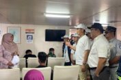 Sekda Aceh Sapa Pemudik di KMP Aceh Hebat 2, Total 650 Tiket Gratis Disiapkan ke Sabang