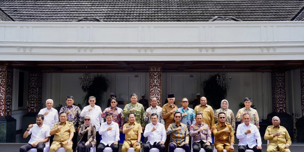 Mualem Hadiri Silaturahmi Bersama Menko Polkam, Dorong Harmonisasi Pusat-Daerah