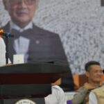 Mualem Lepas Kloter Perdana Calon Jemaah Haji Aceh, Ingatkan Bersihkan Hati dan Jaga Kesehatan