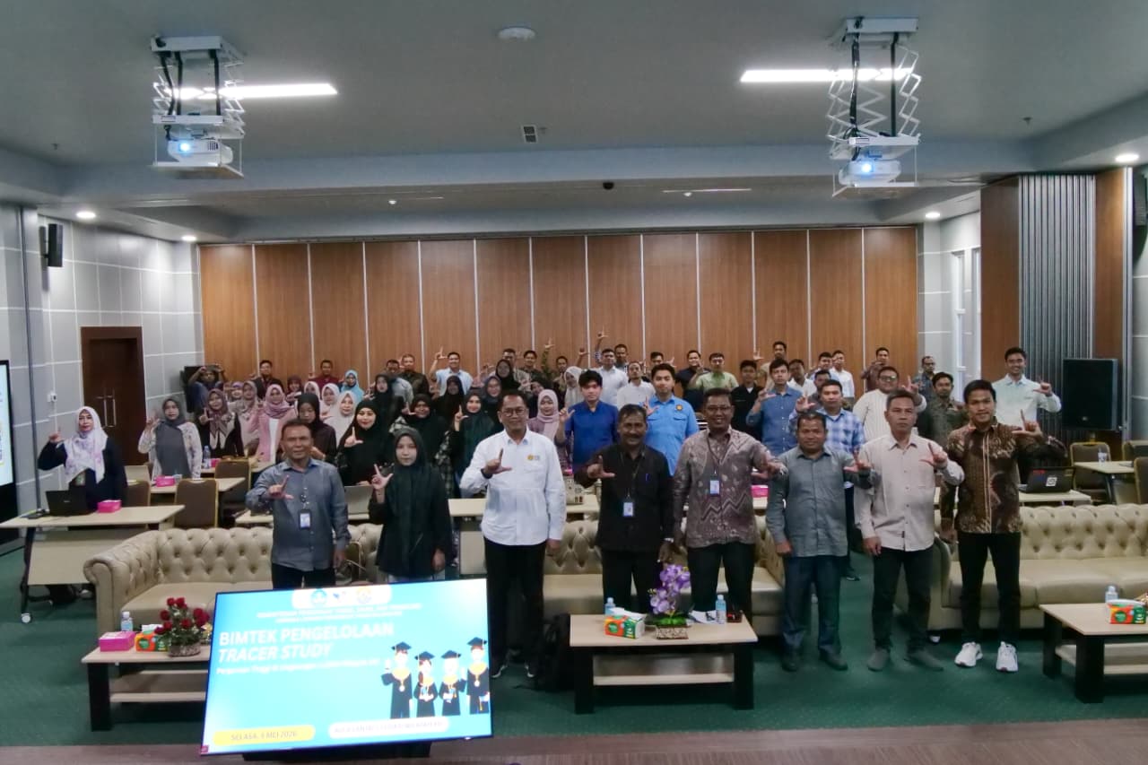 Perkuat Kualitas Lulusan, LLDIKTI Wilayah XIII Gelar Bimtek Pengelolaan Tracer Study