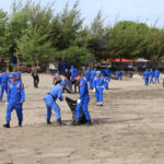 Ratusan Personel Ditpolairud Polda Aceh Laksanakan Kegiatan ASRI di Pantai Syiah Kuala Sambut Hari Bhayangkara ke-80