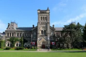 10 Universitas Terbaik di Kanada yang Menjadi Favorit Mahasiswa dari Seluruh Dunia