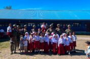 Patroli Dialogis Satgas Operasi Damai Cartenz di Oksibil Buka Ruang Dialog dengan Warga dan Siswa Sekolah Dasar
