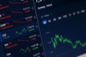 Dividend Yield TLKM 10%, Pantau Dulu OPM Negatifnya di Makmur Aplikasi Saham yang Aman dan Terbaik